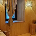 Zarembianka 木屋 Gniewoszow (Lower Silesia)